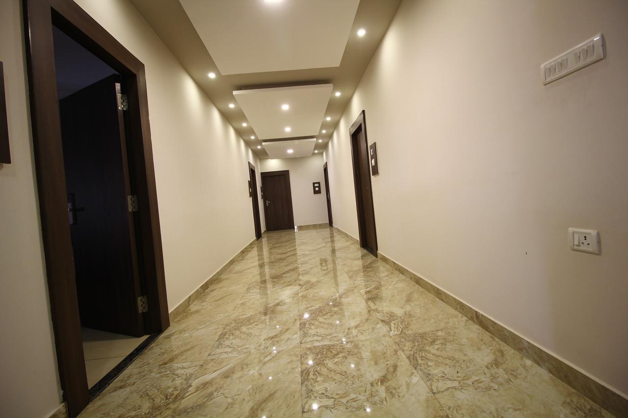 Vels Hotel Puducherry Exterior foto